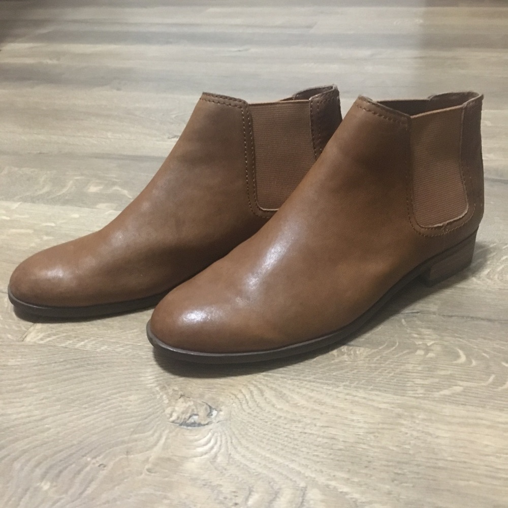Frye Mallory Chelsea Cognac Booties